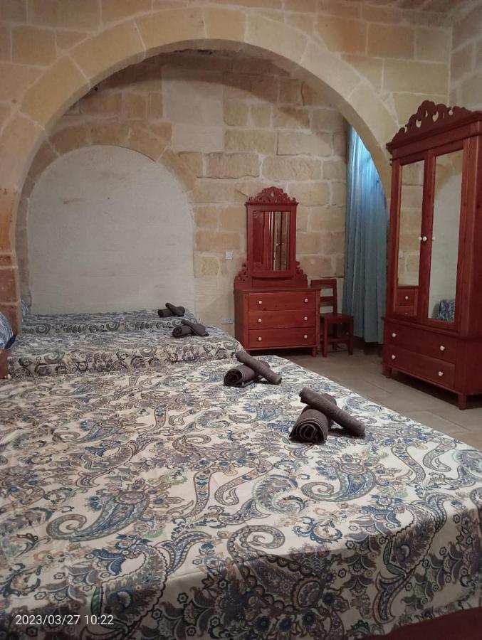 Bed And Breakfast "Selena" With Swim Pool Nadur Bagian luar foto