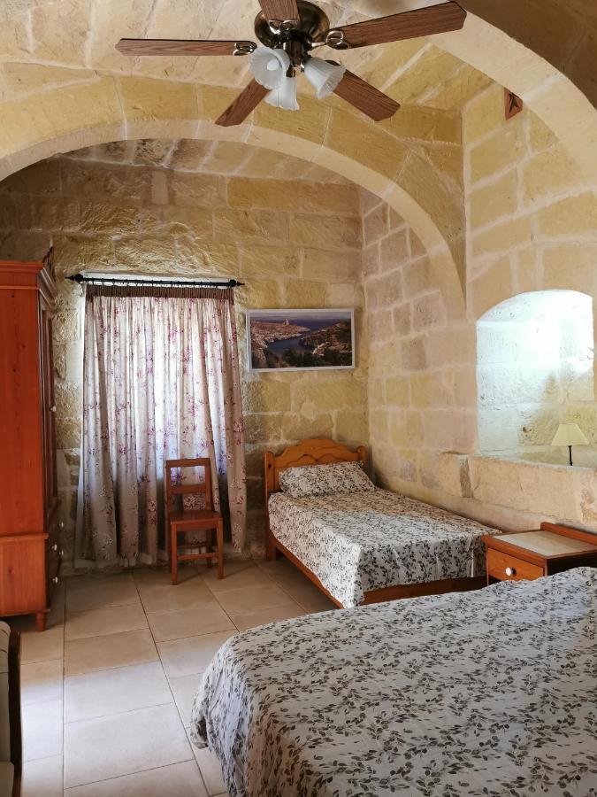 Bed And Breakfast "Selena" With Swim Pool Nadur Bagian luar foto